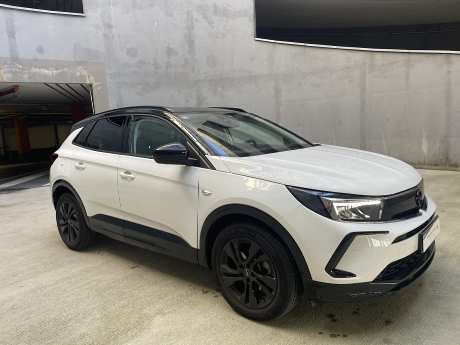 Opel Grandland X 1,2 Turbo GS-Line, 131ks, kamera, navigacija, LED - cover