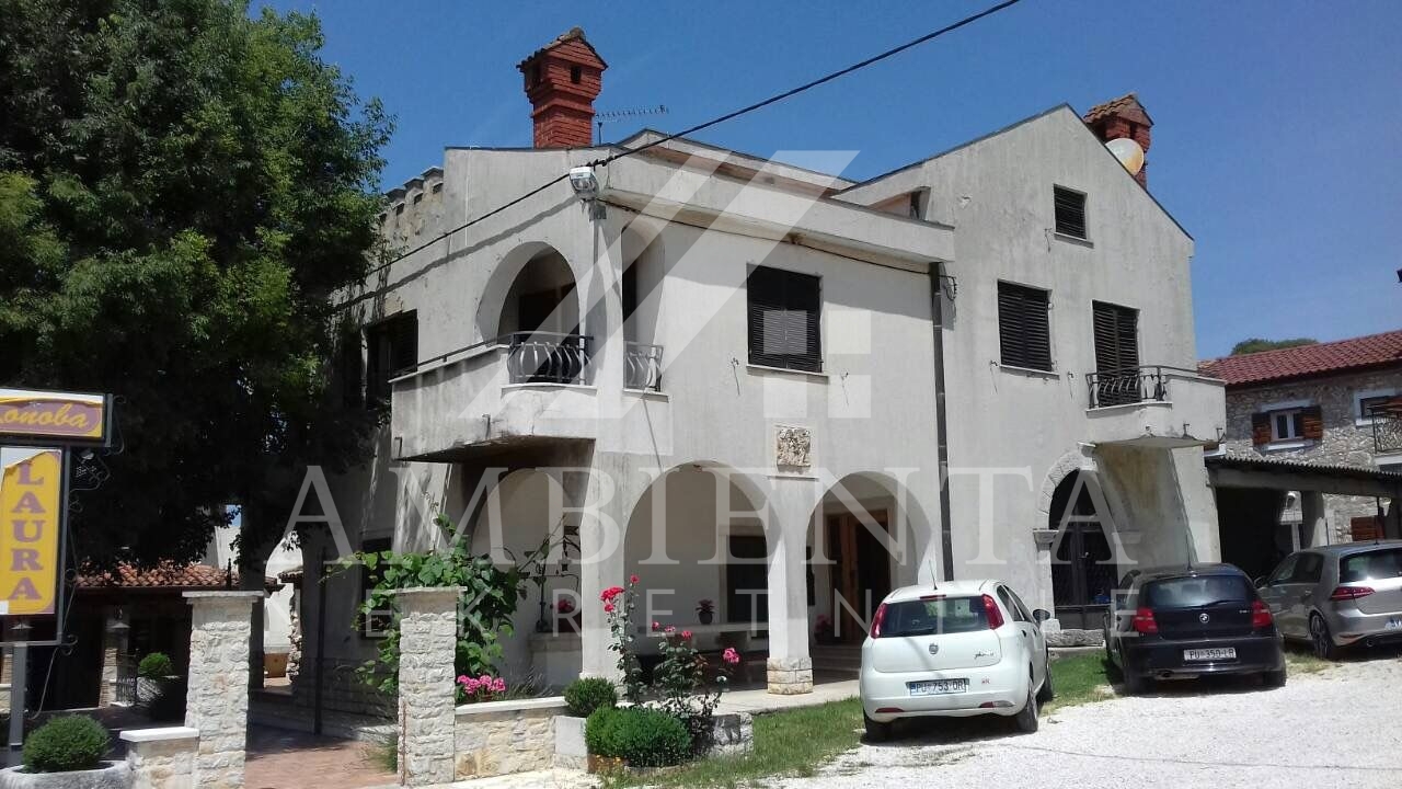 Vrsar, Flengi, Autohtono istarsko imanje 600m2 prodaja - cover