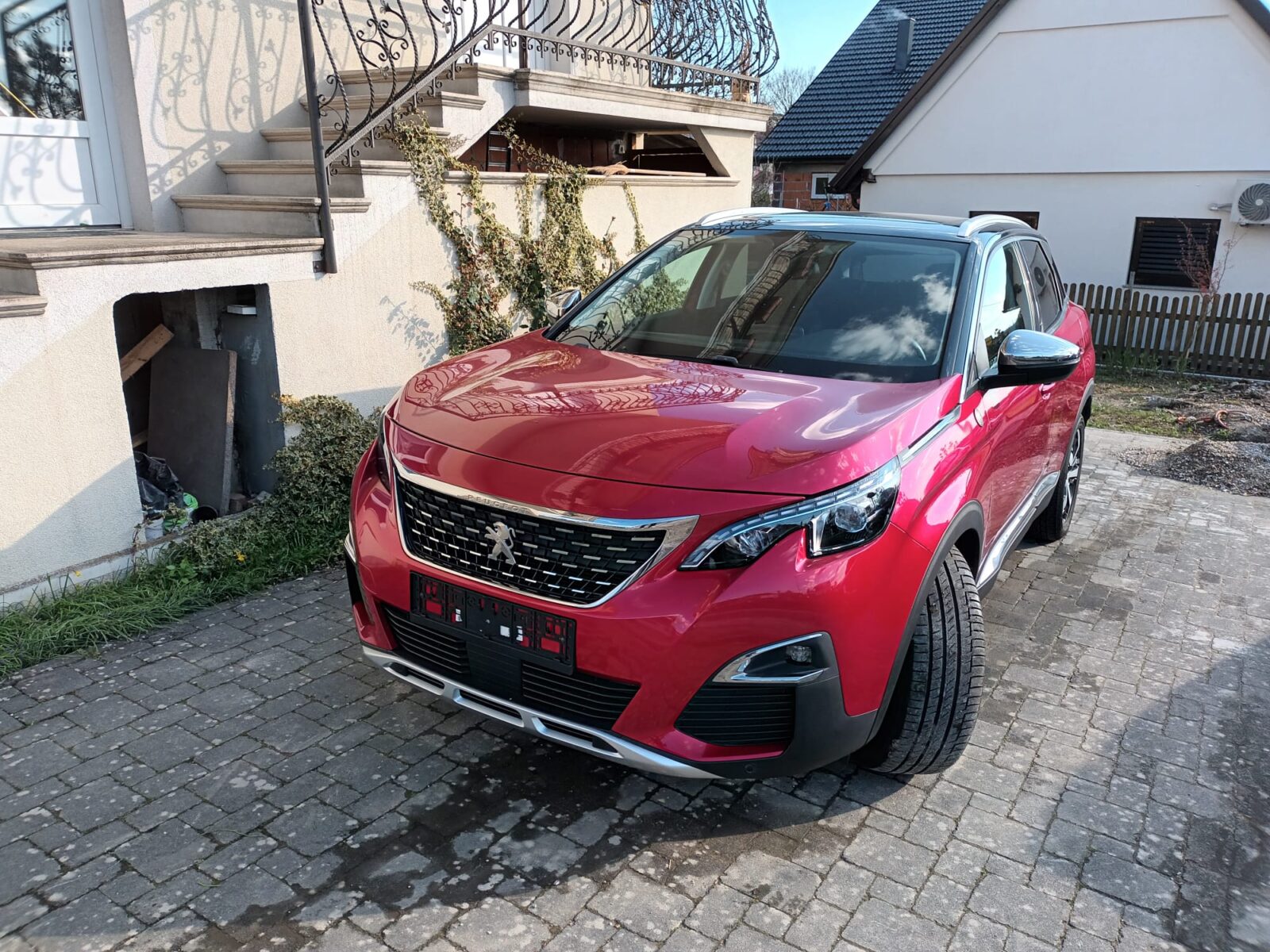 Peugeot 3008 1,2 i CROSSWAY BENZIN AUTOMATIK - cover