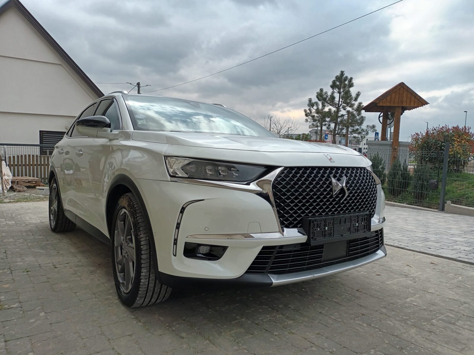 DS DS7 Crossback Essence Rivoli Plug- In Hibrid - cover