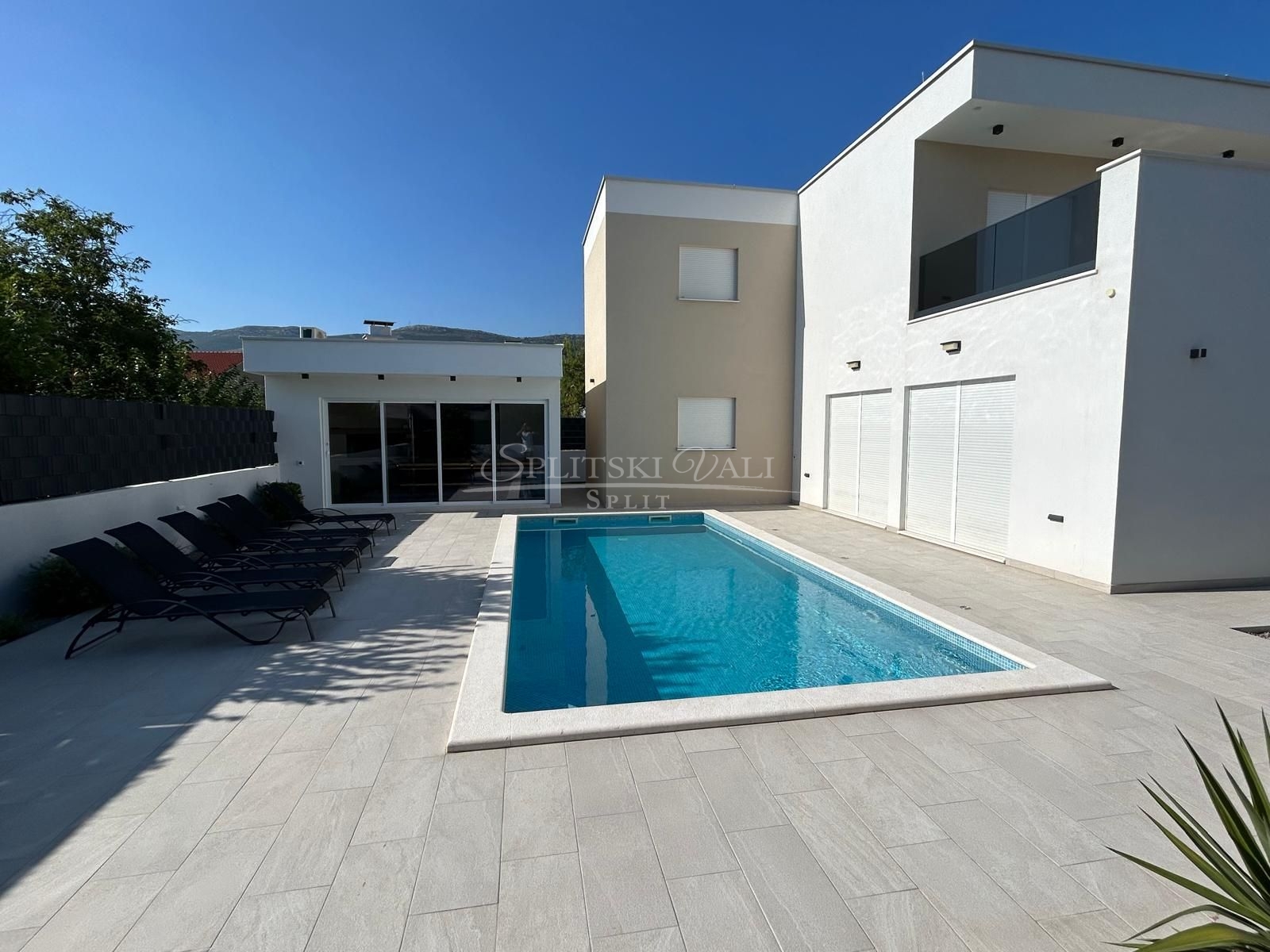 Luksuzna vila Kaštela! - cover