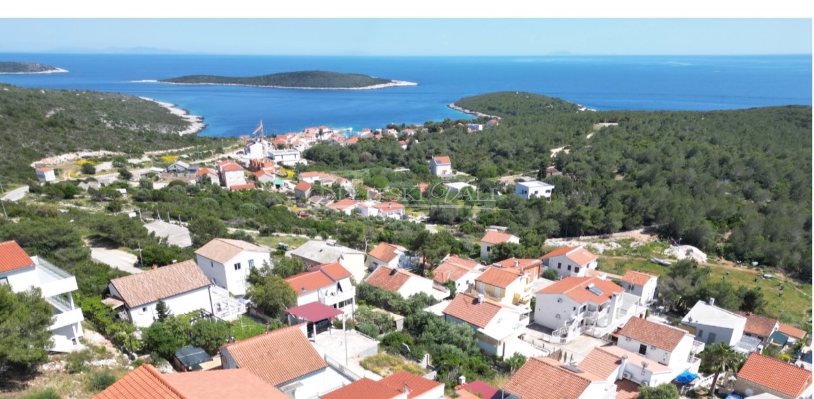 Investicija!Kuća u izgradnji s idejnim projektom za 7 apartmana,pogled - cover