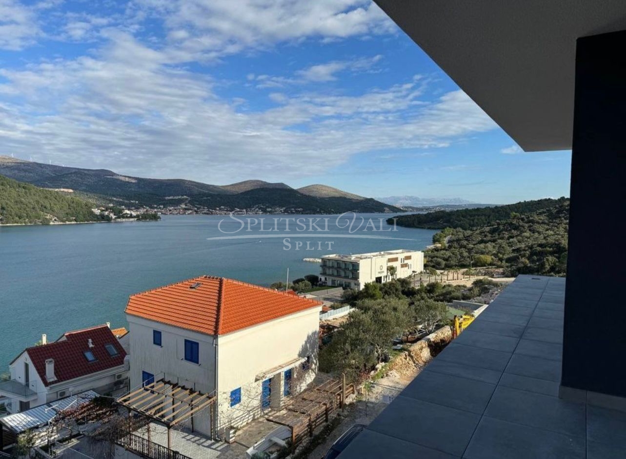 Luksuzan stan! pogled, blizina mora, parking! - cover