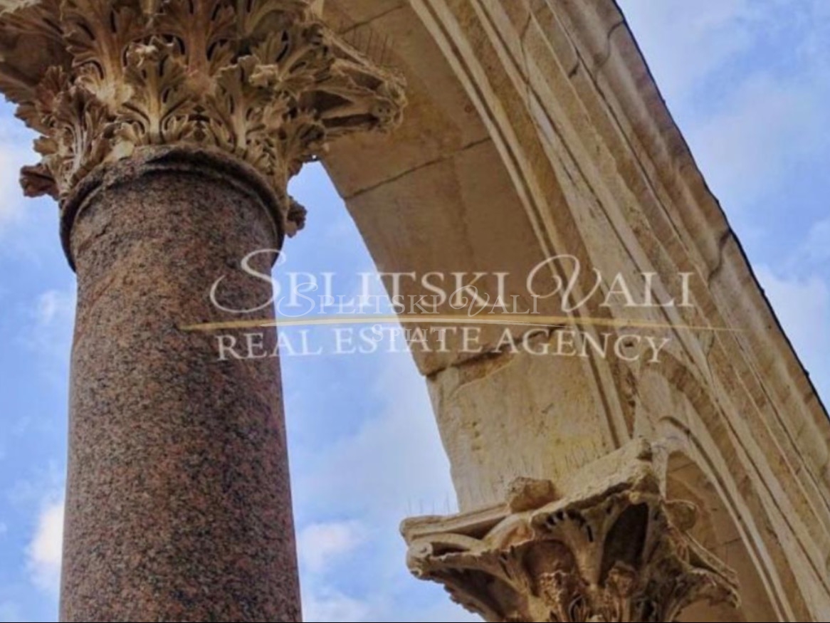 Novo,rijetka nekretnina na tržištu!!!Stan Manuš,100 m2 - cover