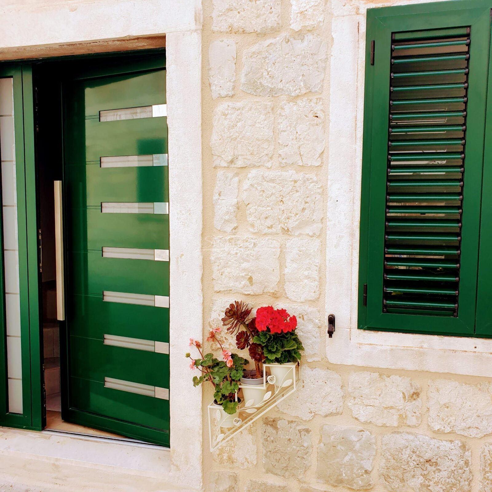 Ekskluzivno!!! Kamena kuća centar grada- rijetkost - cover