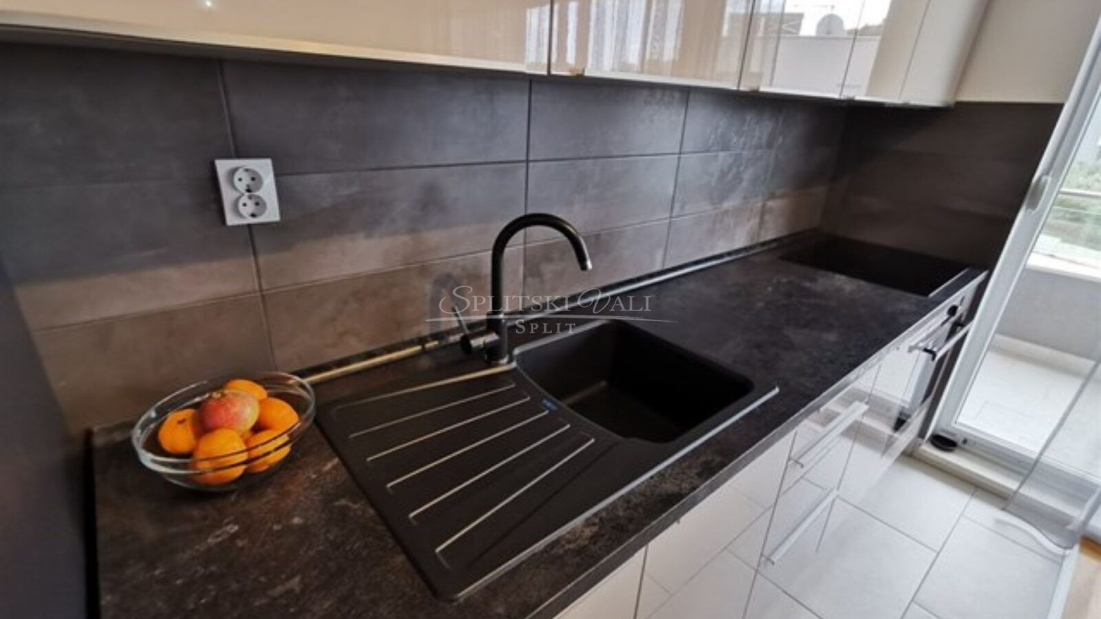 Dvosoban novi stan Strožanac,  77m2 - cover