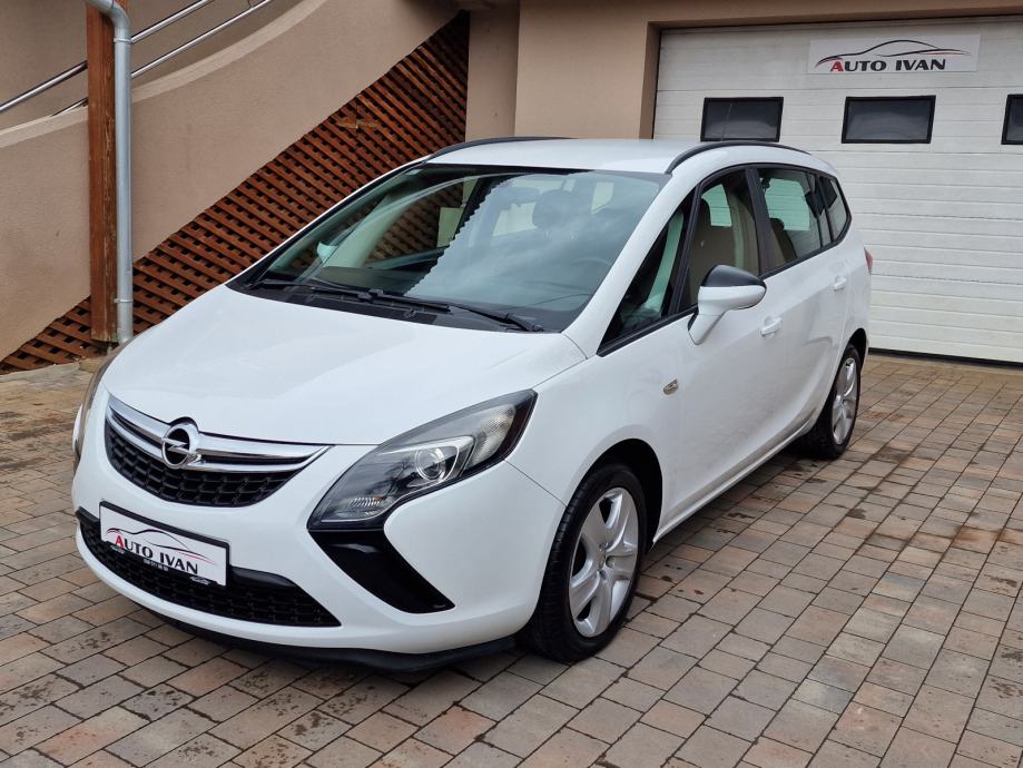 Opel Zafira 2,0 CDTI Na ime kupca Visa Diners do 36 rata - cover