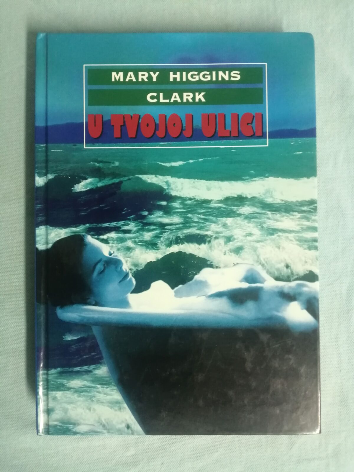Mary Higgins Clark – U tvojoj ulici - cover