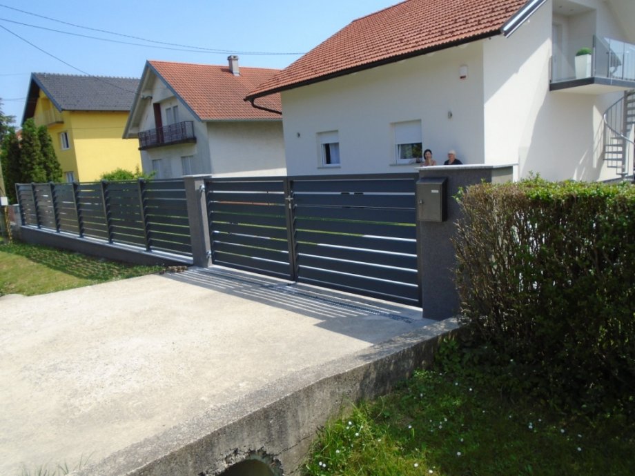 METALNE OGRADE - cover
