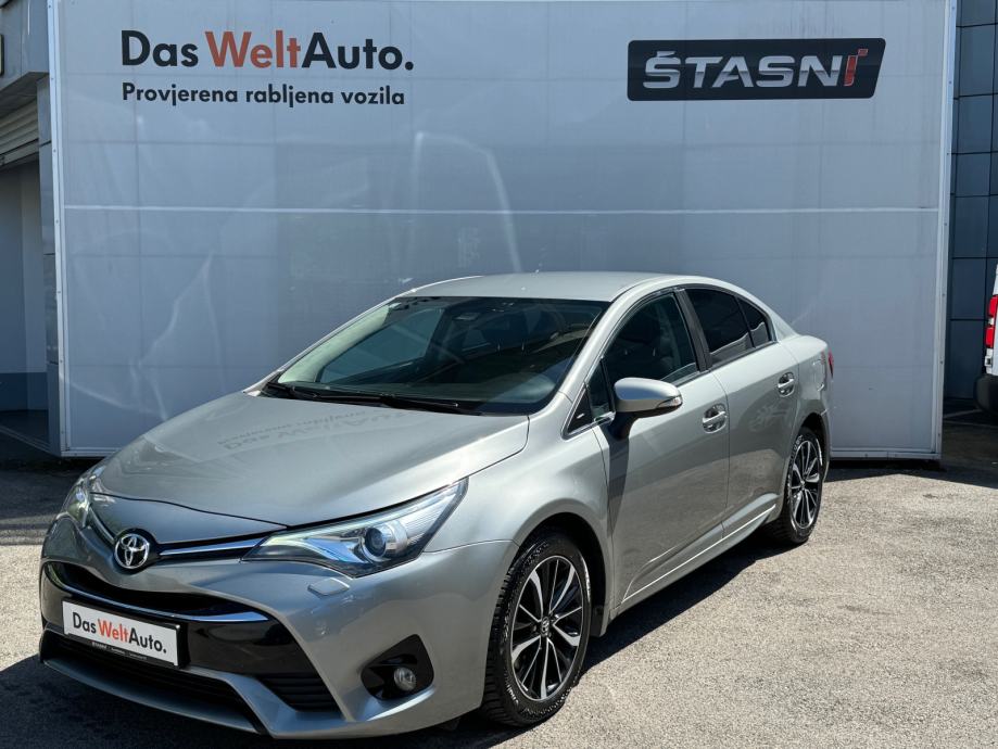 Toyota Avensis 2,0 D-4D Style - cover