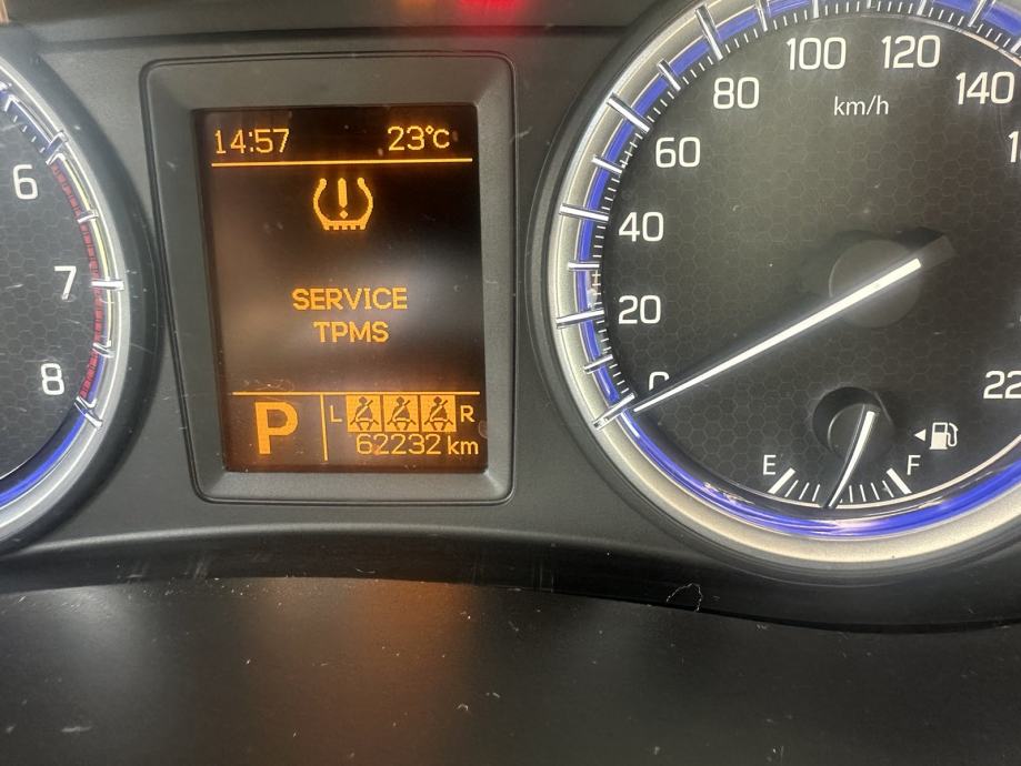 Suzuki SX4 S-Cross 1,0 automatik,1vl.4wd,klima,navi,leasing - cover