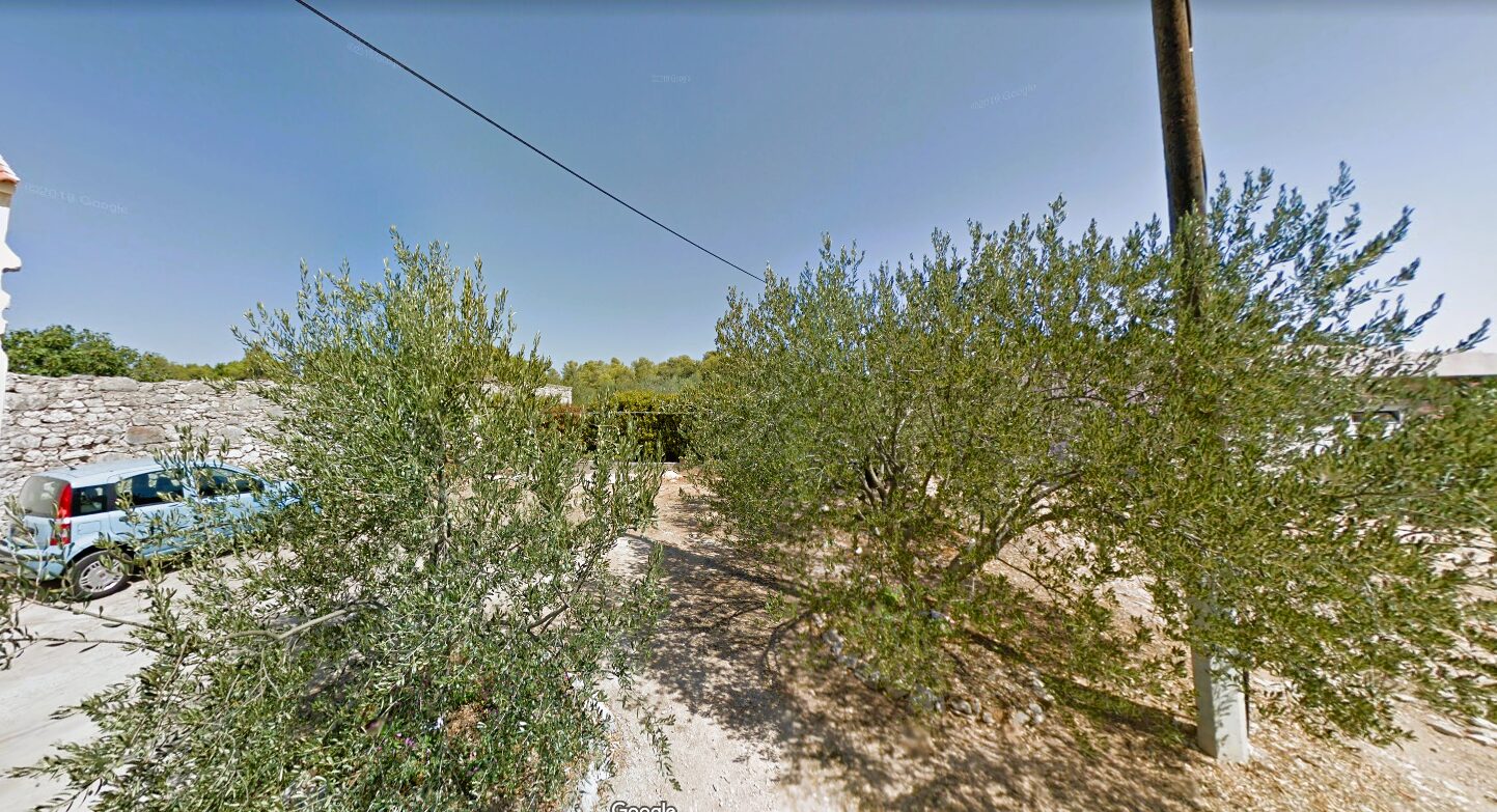 Land In Sv. Filip I Jakov With Old Family House - cover