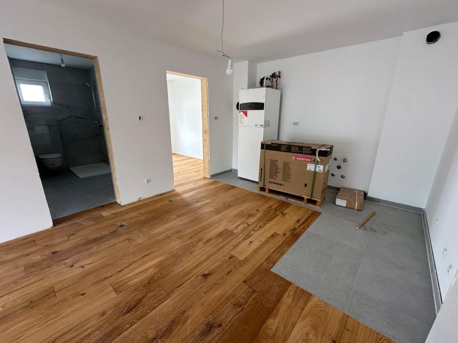 Stan:Zaprešić,100m2, Penthouse, NOVO!! 3 spavaće sobe,terasa 34m2,GPM (prodaja) - cover
