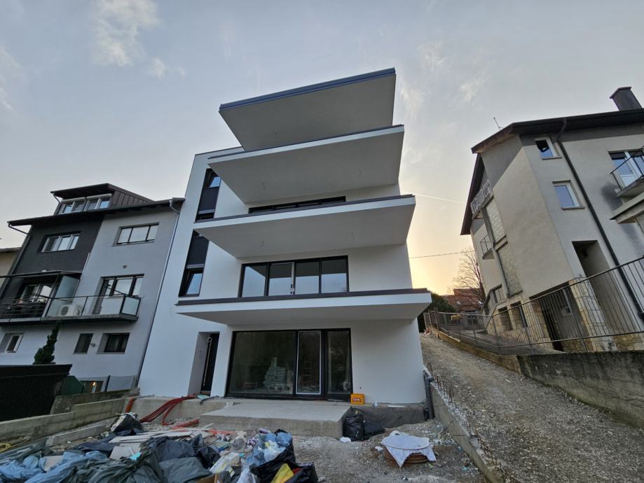 MAKSIMIR, trosoban stan, 75 m2, top lokacija, luksuzna novogradnja (prodaja) - cover