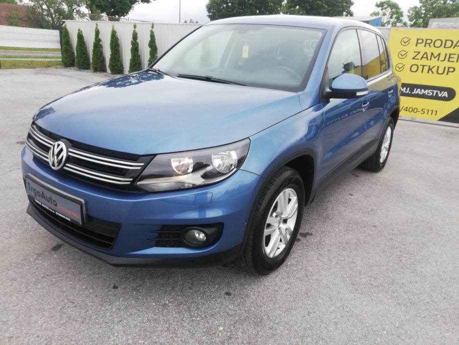 VW Tiguan 2,0 TDI, 2012 GOD., kompletna servisna knjiga - cover
