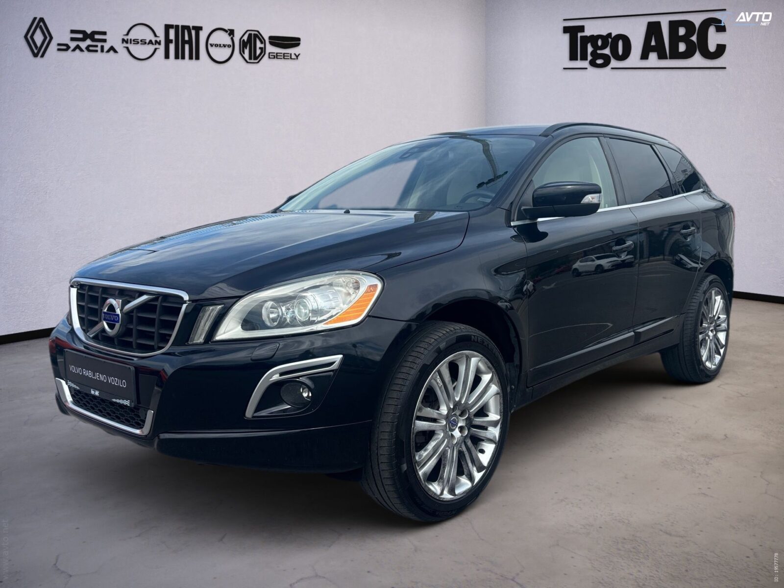 Volvo XC60 2.4D 136KW AWD AUTO SUMMUM - cover