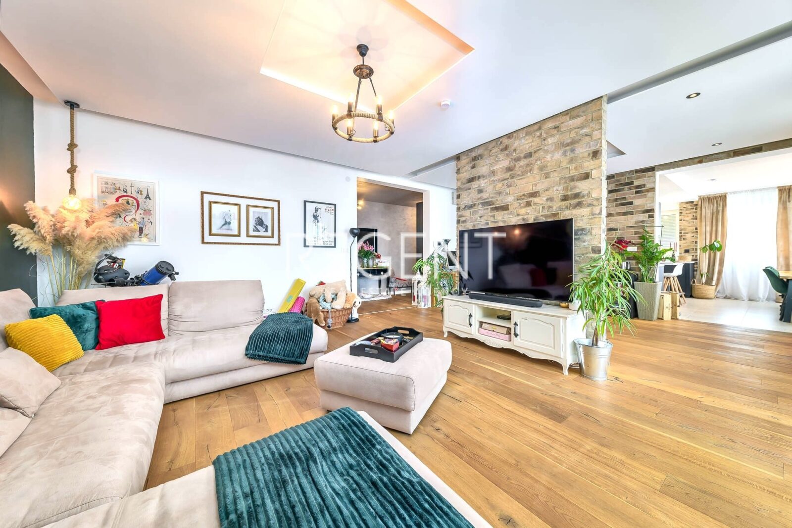 Zagreb, Gornji Bukovac - Moderan četverosoban stan 172 m2 - cover