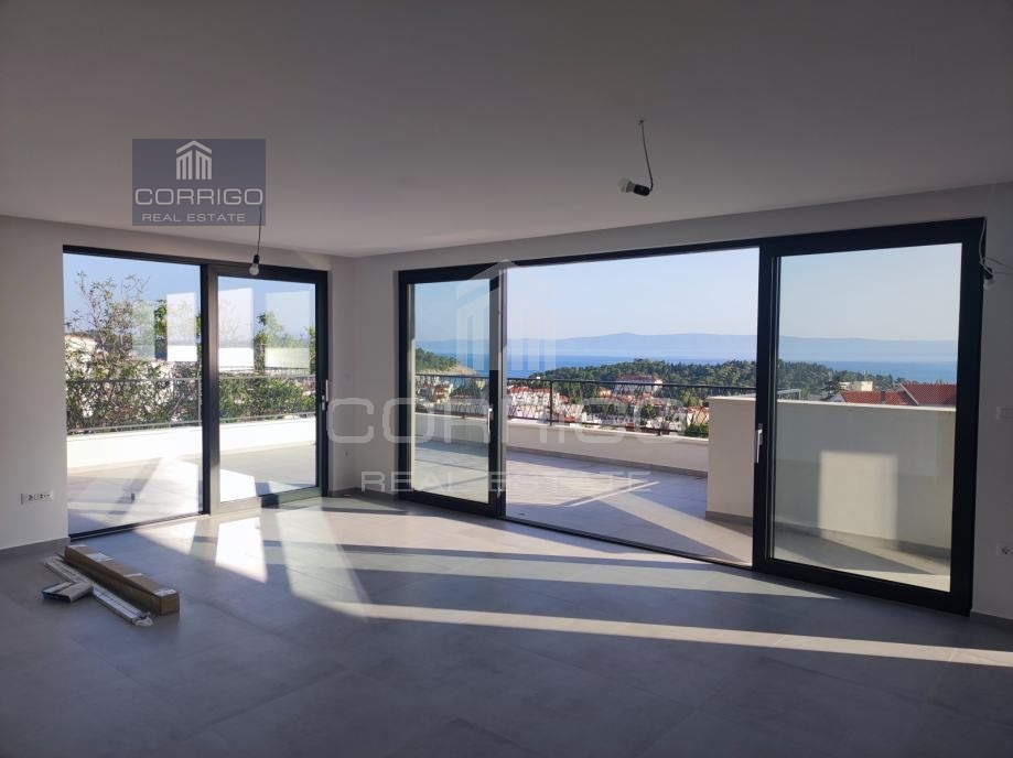 Makarska, luksuzan trosoban stan s pogledom na more 121,49 m2 - cover