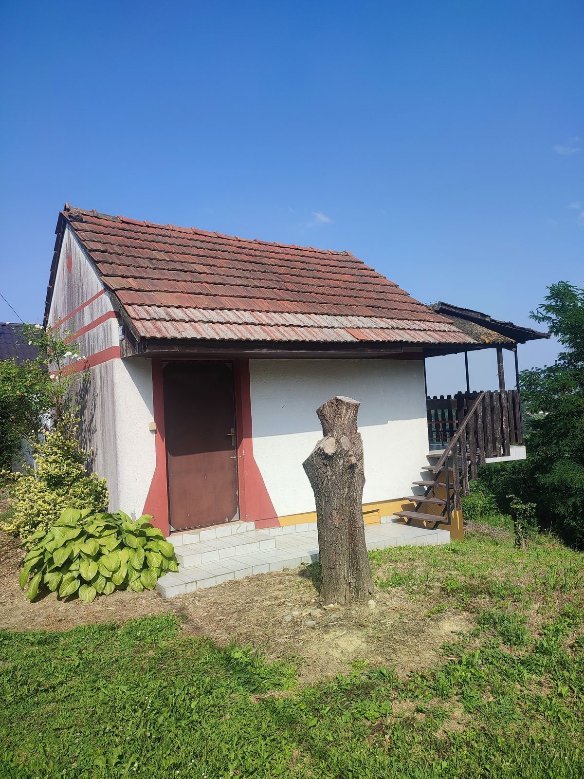 VIKENDICA U JUROVČAKU SA PREKRASNIM POGLEDOM NA TOPLICE SVETI MARTIN - cover