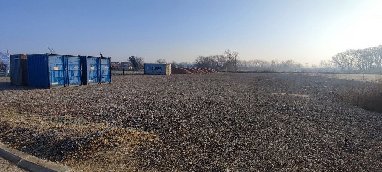 GRADILIŠTE U INDUSTRIJSKOJ ZONI - MALA SUBOTICA - cover