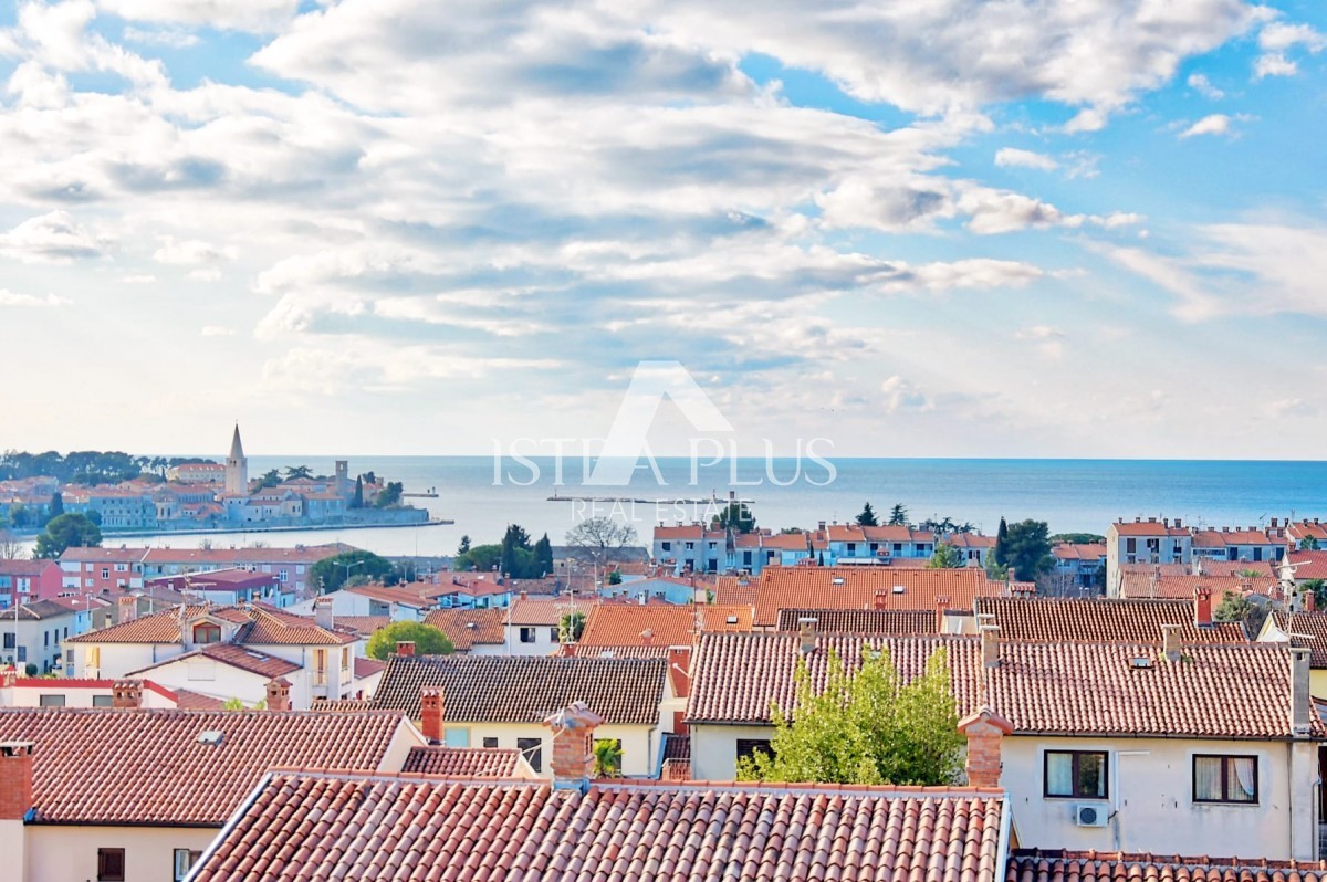 Penthouse sa panoramom centra Poreča ,5 spavaćih soba i garažom - cover