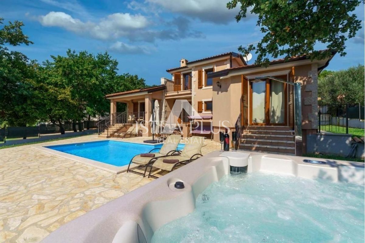 Villa u okolici Poreča 6 km od mora i prekrasnih plaža . - cover