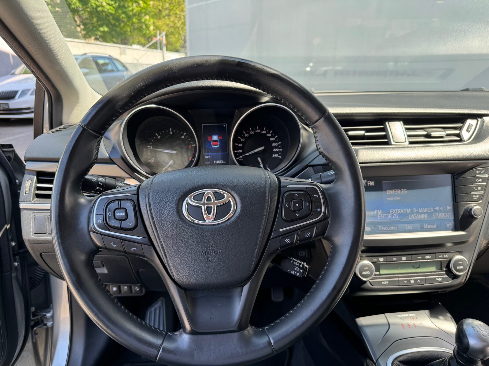 TOYOTA AVENSIS 2.0 D-4D STYLE SD - cover