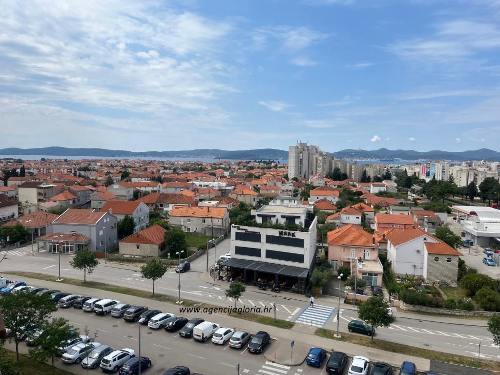 STAN SMILJEVAC-prekrasan, panoramski pogled! - cover