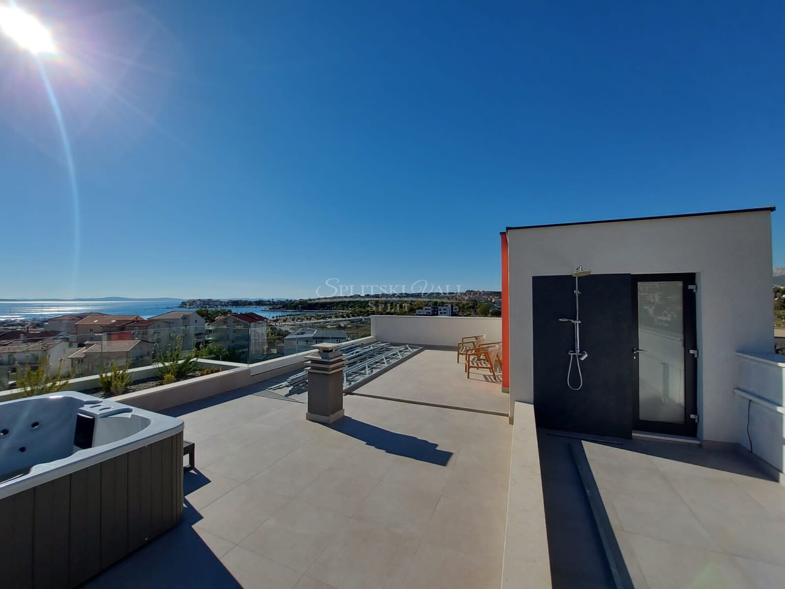 Luksuzna vila sa bazenom, Podstrana - cover