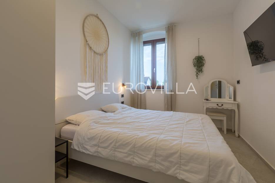 Istra, Tar, dvosoban stan s pogledom na more - cover