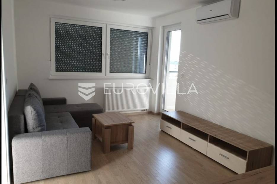 Zagreb, Volovčica, novogradnja, trosoban stan s loggiom i garažnim mjestom - cover