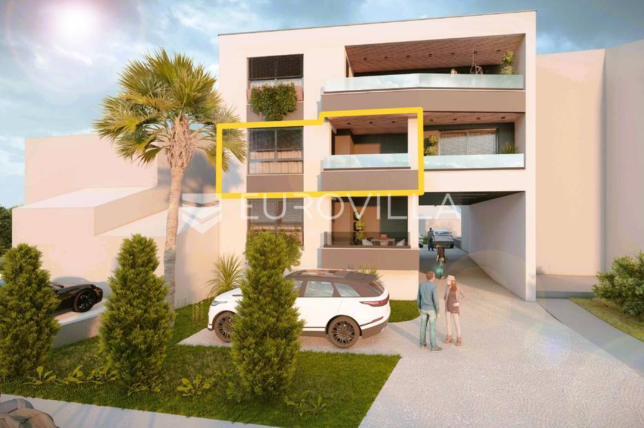 Pula, Nova Veruda, trosobni stan, prvi kat, NKP 57 m2, lođa, parking, 700 m od mora - cover