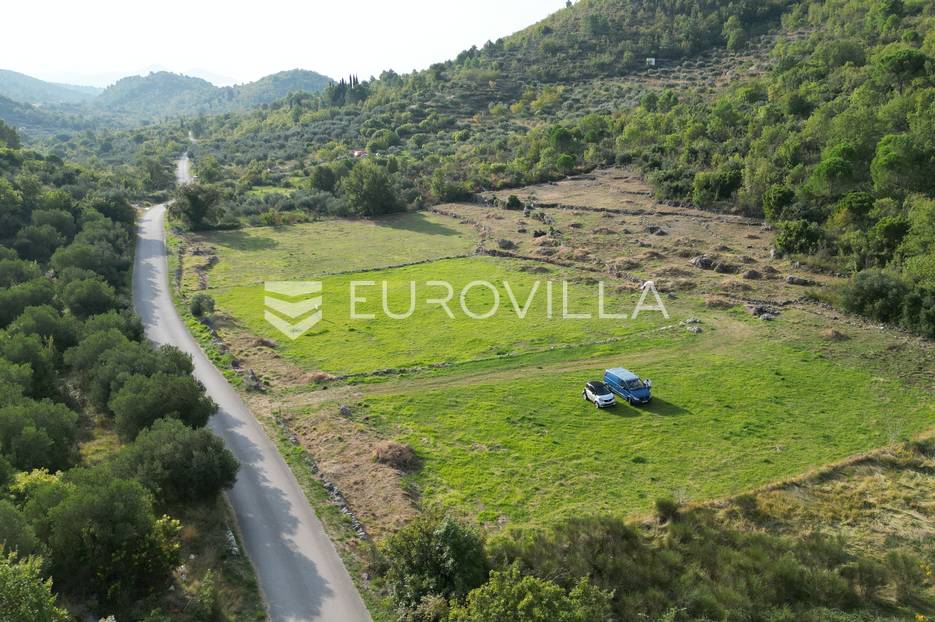 Orašac, poljoprivredno zemljište 9000 m2 - cover