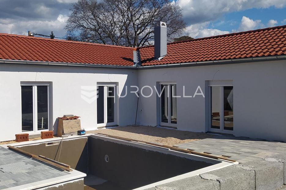 Zadar, Crno, predivna urbana samostojeća kuća u izgradnji - cover