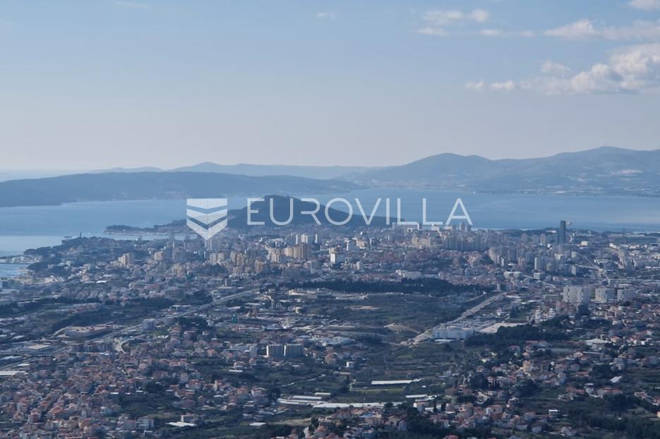 Split 3, komforan stan od 63 m2 s pogledom na more - cover