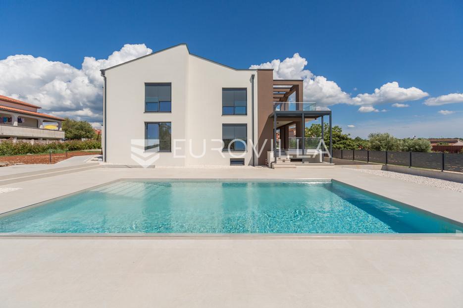 Istra, Žbandaj, kuća s dva stana i Wellness oazom - cover