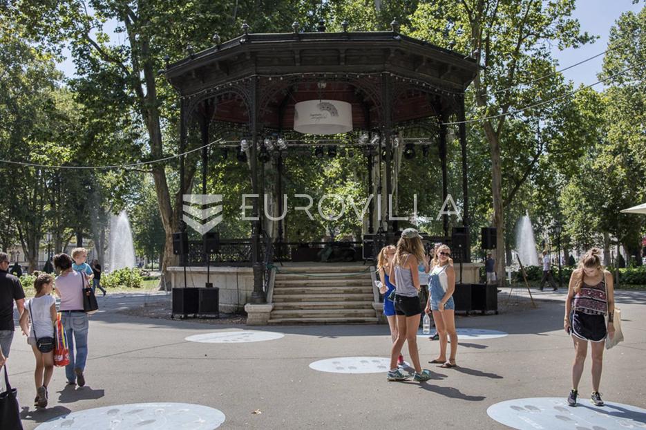 Zagreb, Zrinjevac, trosoban stan,  NKP 102 m2 - cover