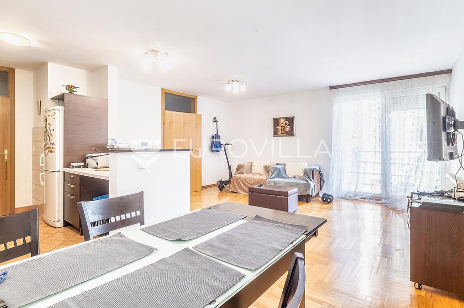 Zagreb, Centar, Ilica, trosoban stan NKP 80m2 + VPM - cover