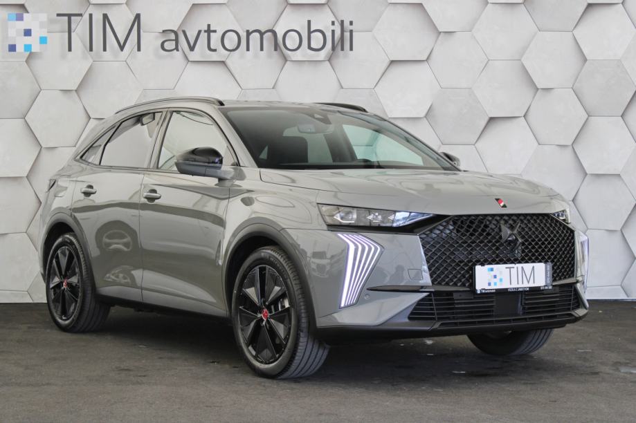 DS Automobiles DS7 E-TENSE Hybrid 300KM 4x4 EAT8 Performance Line+ - cover