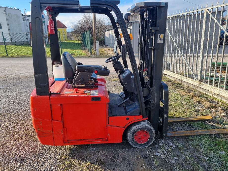 NISSAN, HYSTER ELEKTRIČNI VILIČARI NEISPRAVNI - cover