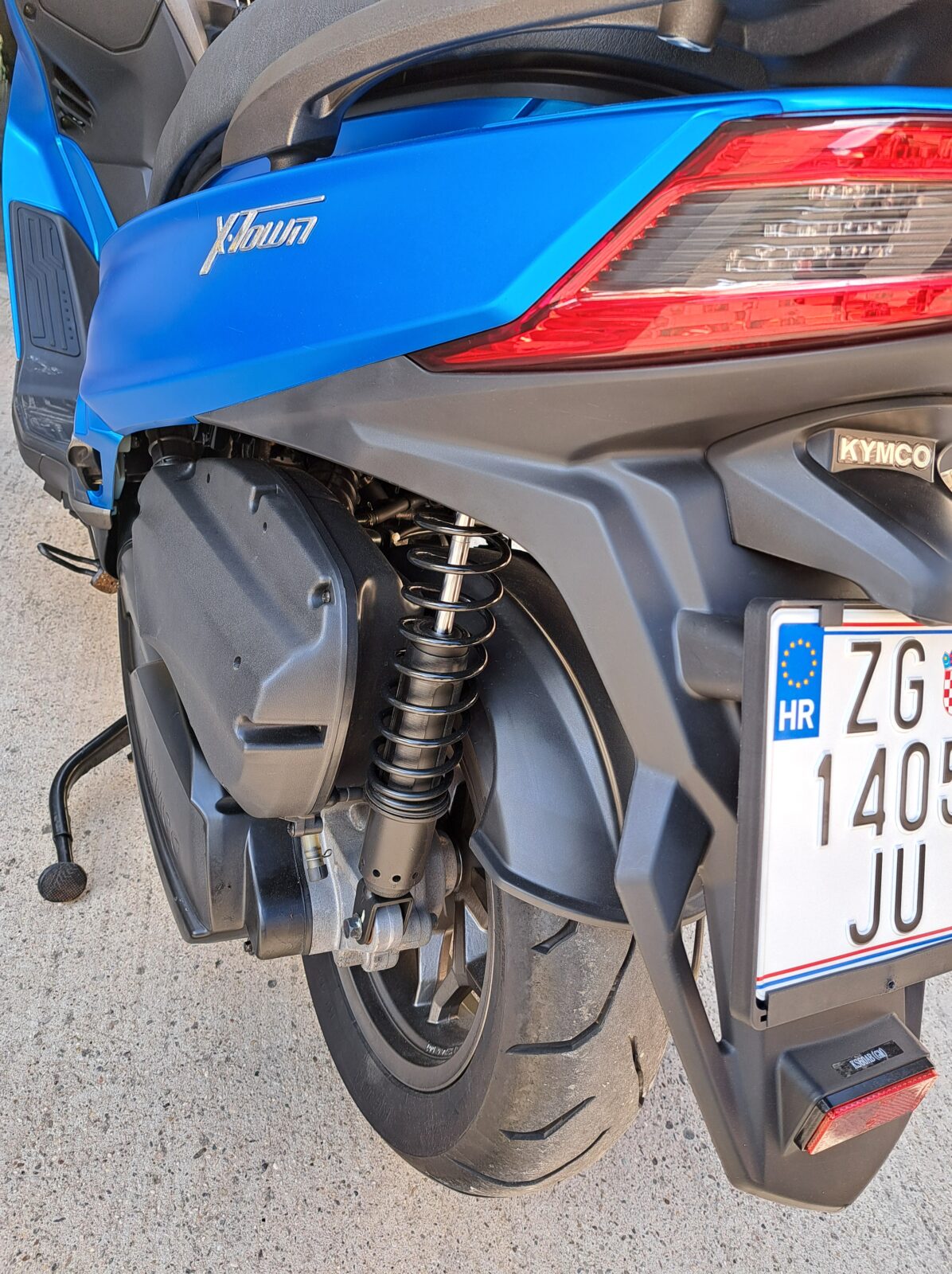 Skuter Kymco X-town 300i -SAMO 4500 KM - cover