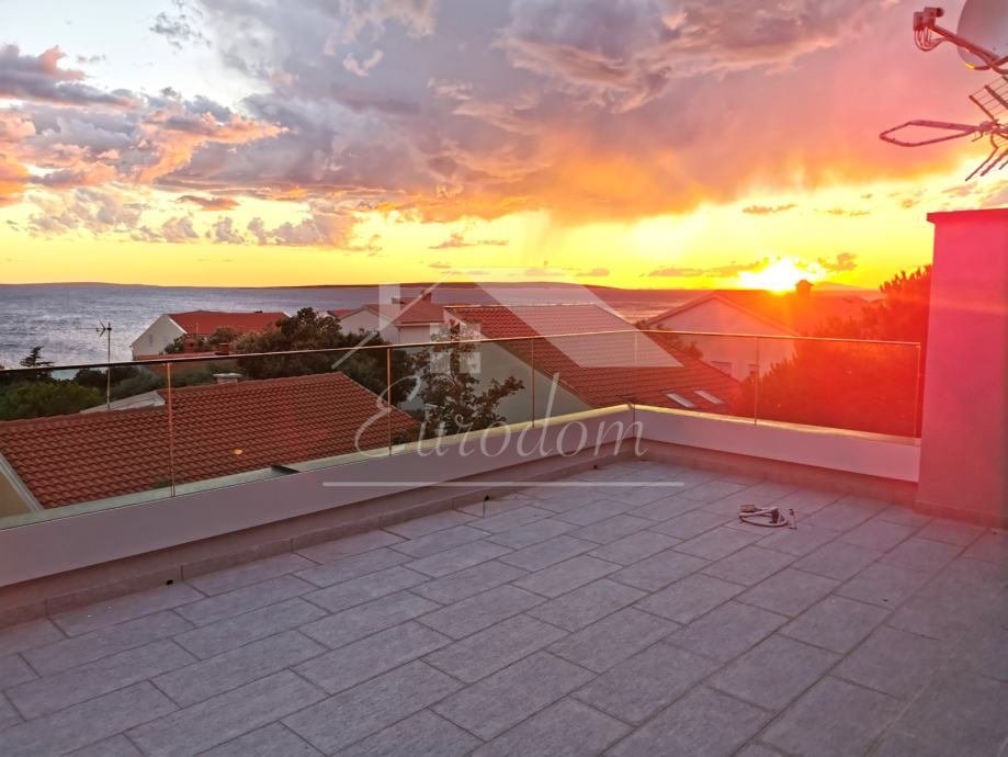PREDIVAN APARTMAN 135 m2, 80M do mora (prodaja) - cover
