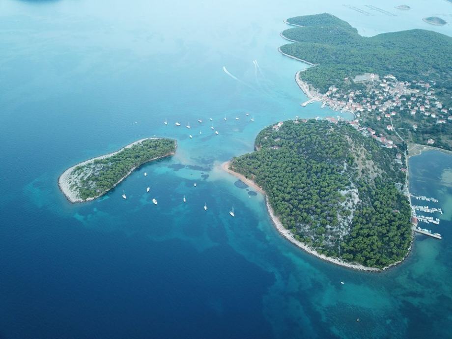 GRAĐEVINSKO ZEMLJIŠTE, PRODAJA, VRGADA, 550 M2 - cover