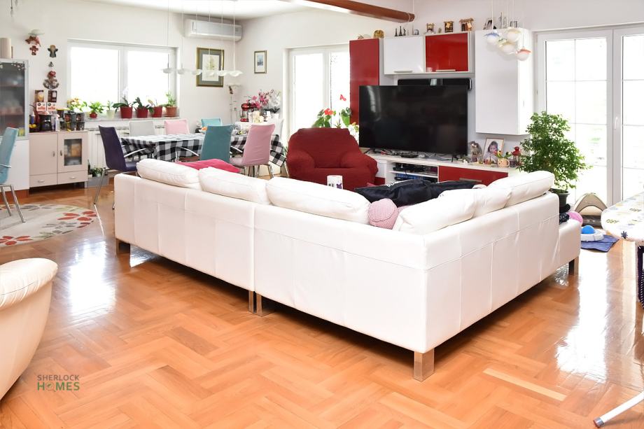 Kuća: Zagreb (Dankovec), 530 m2, 2 objekta, novija gradnja (prodaja) - cover