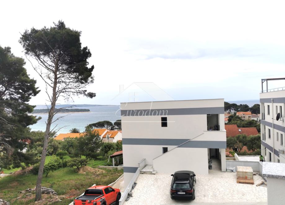 PRILIKA, POPUST: četverosoban apartman 250m do mora+ 2 parkirna mjesta (prodaja) - cover