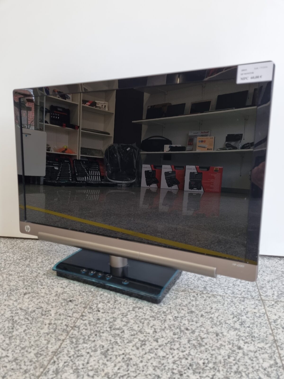 HP Monitor 23" - cover