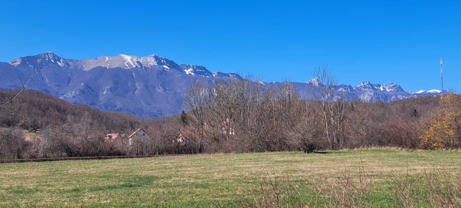 Sveti Rok, građevinsko zemljište, 3 parcele, 3770m2 - cover
