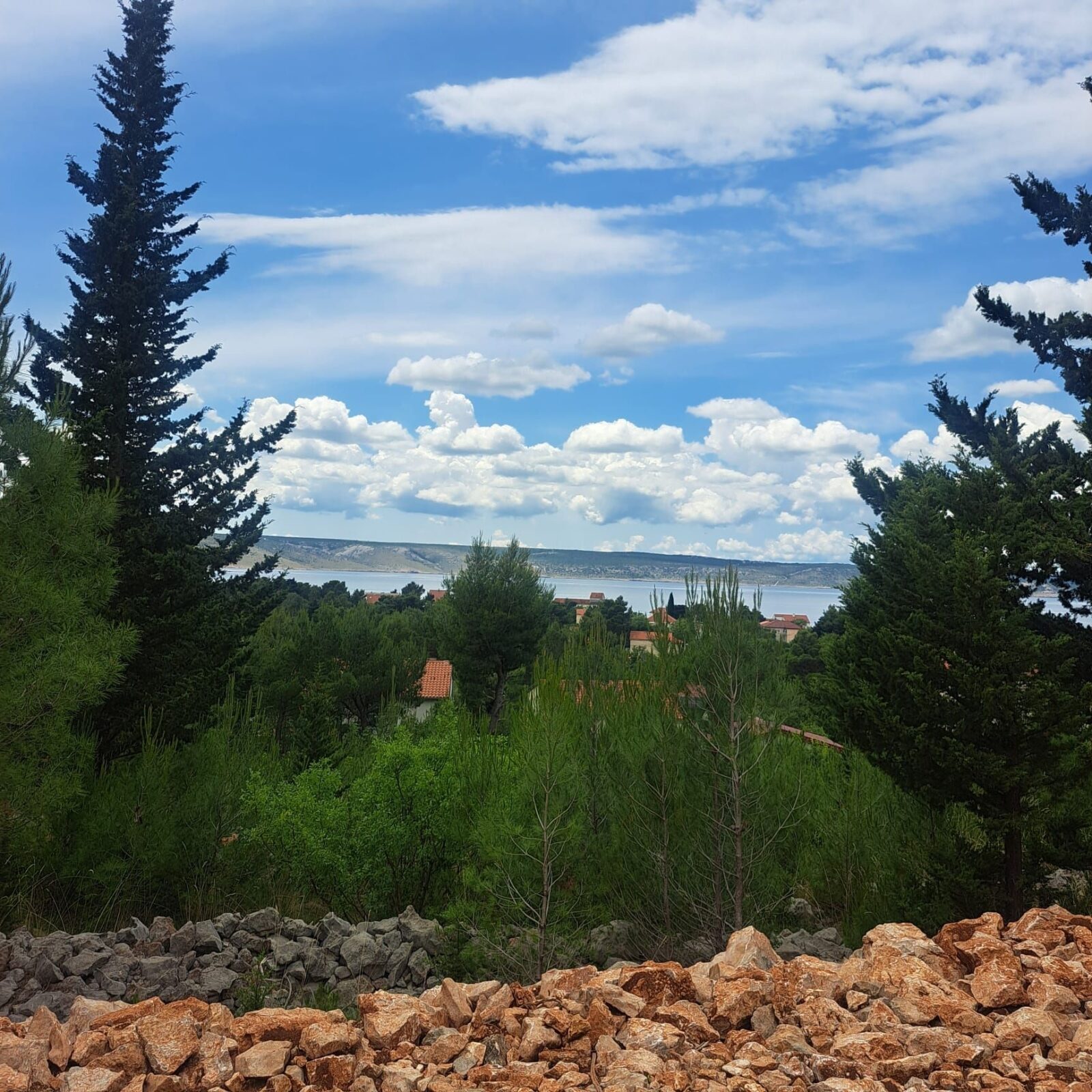 Starigrad, građevinsko zemljište, predivan pogled na more. - cover
