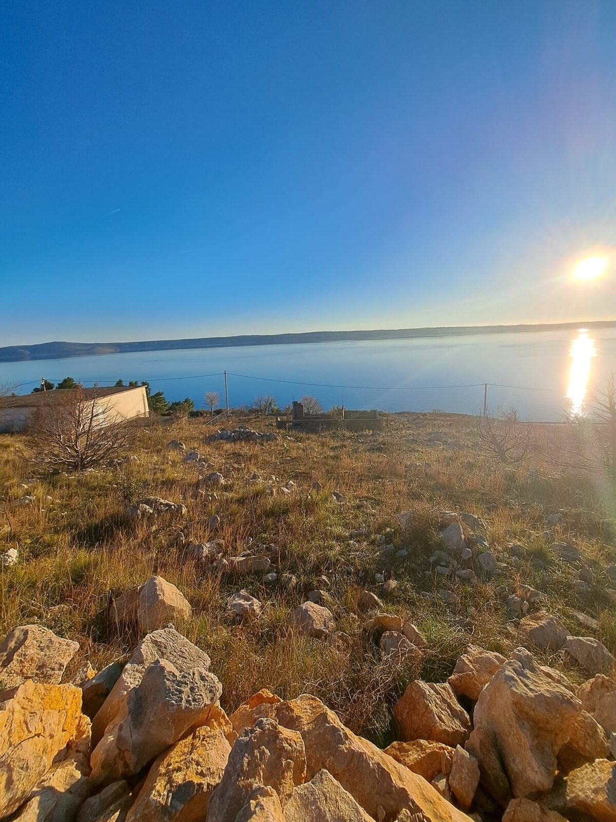 Starigrad, građevinsko zemljište - cover