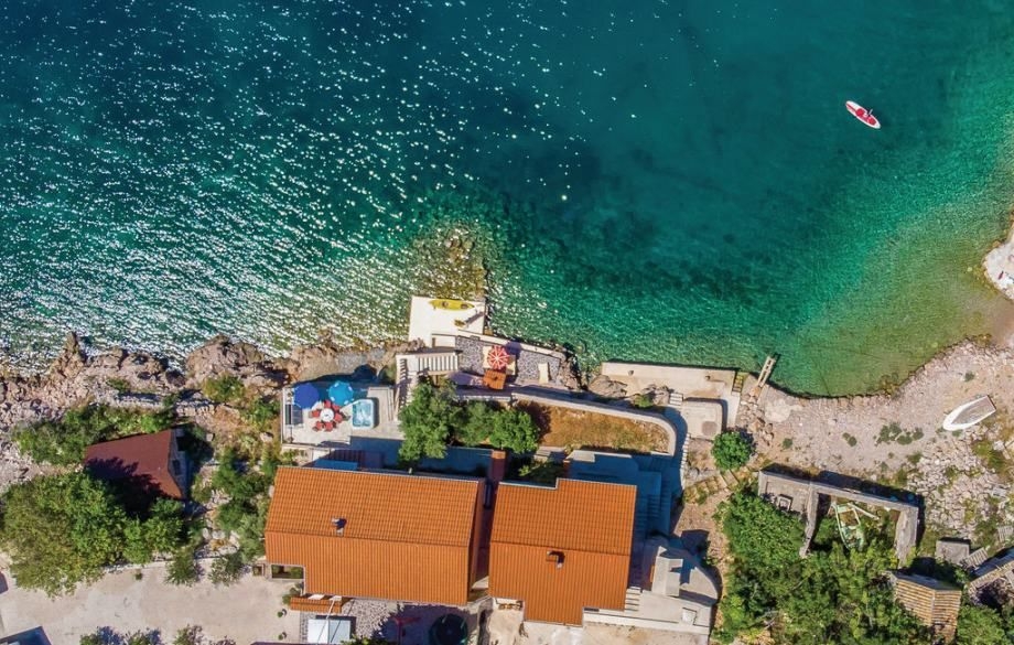 Lukovo Šugarje - Križac, predivna kuća, prvi red do mora - cover